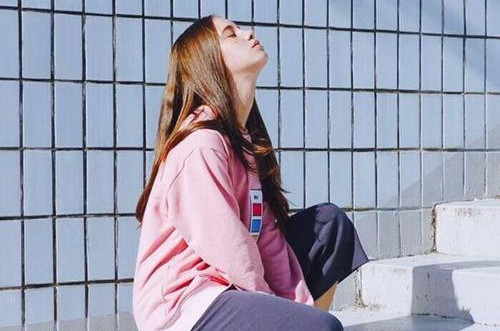 女生给男生点赞的含义,是喜欢男生的意思么 女生给男生点赞的含义,是喜欢男生的意思么第2张